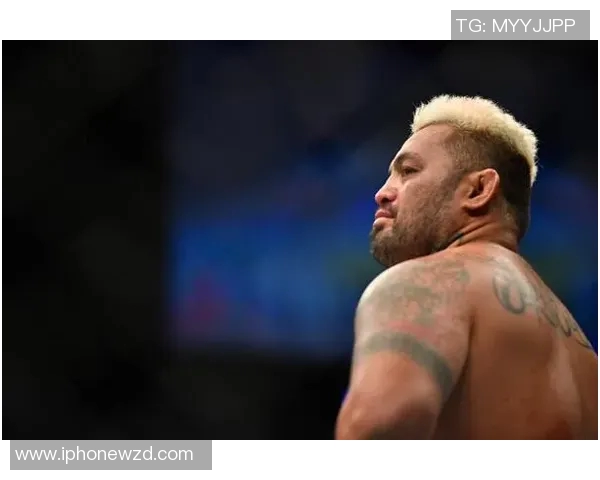 UFC精彩对决马克亨特与大脚全场回顾与精彩瞬间分析