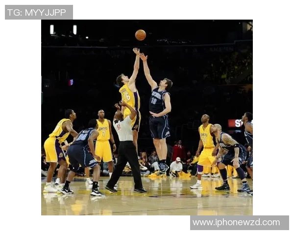 篮球跳球技巧视频分享助你提升投篮精准度与运球能力